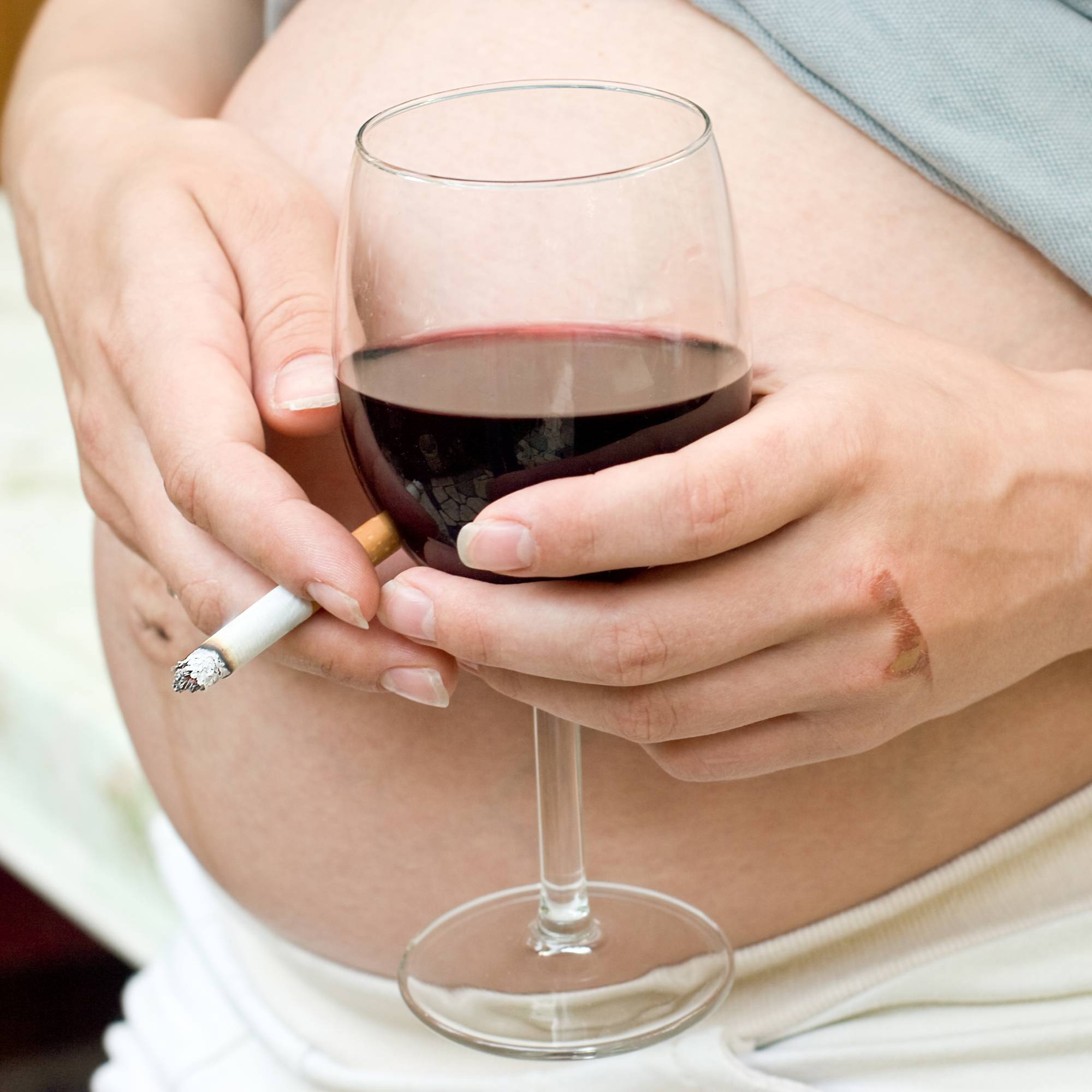 Hamilelik Döneminde Alkol Kullanmanın Zararları