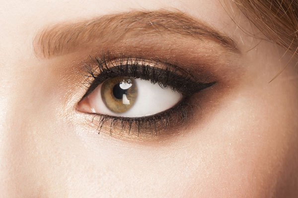 eyeliner sürmek